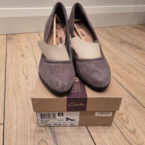 BRAND NEW IN A BOX LEATHER SHOES